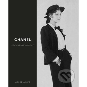 Chanel - Amy de la Haye